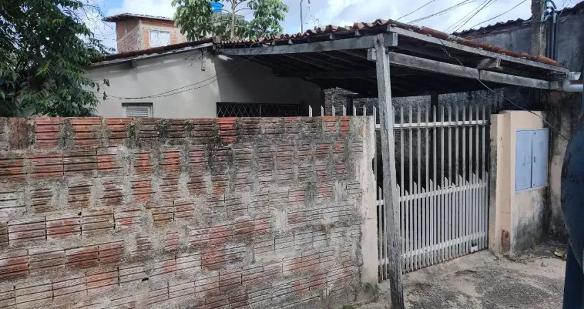 Terreno / Casa antiga Emaús - rua principal