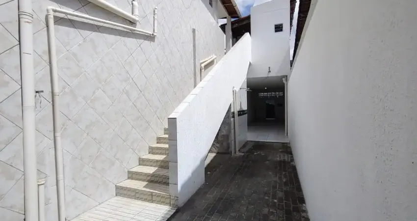 Prédio Comercial em Nova Parnamirim - Aptos e Lojas