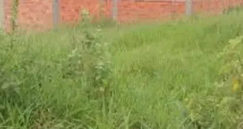OPORTUNIDADE IMPERDÍVEL – LOTE EM CONDOMÍNIO FECHADO!