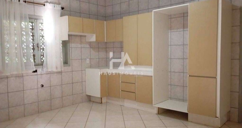 Casa com 4 quartos para alugar no Água Verde, Jaraguá do Sul 