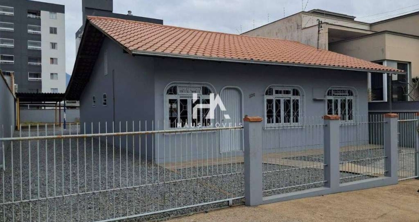 Casa com 3 quartos para alugar na Barra do Rio Cerro, Jaraguá do Sul 