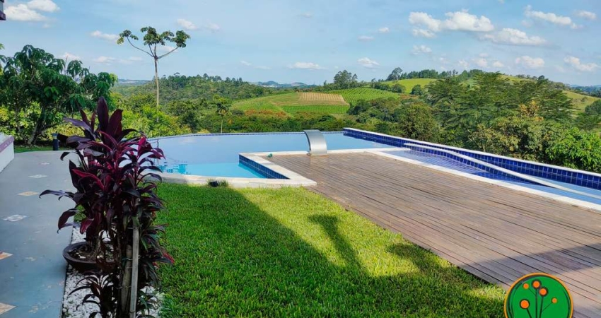 Casa no Condomínio  em Reserva Ibirapitanga  -  Santa Isabel