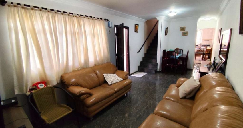 Sobrado 04 Dormitórios 01 Vaga com 119m² - Vila Nhocuné