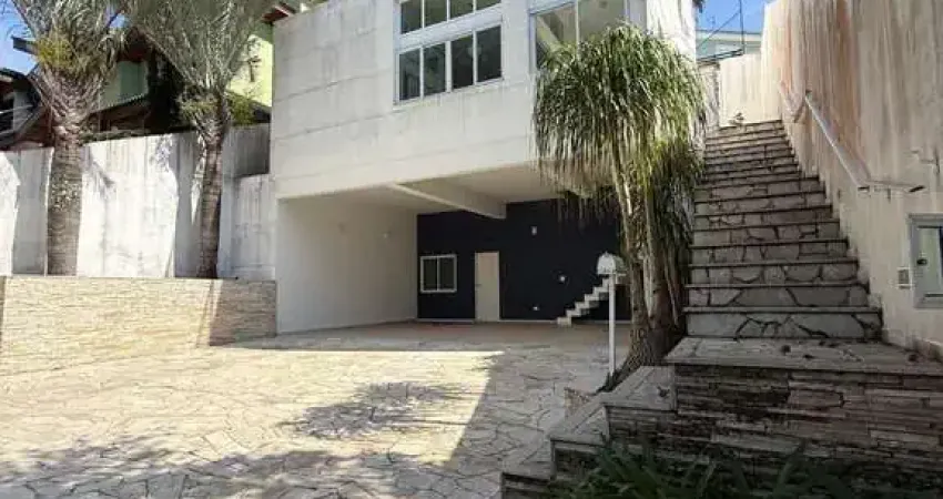 Condomínio Arujá 5 – Alto padrão, conforto e uma vista de tirar o fôlego!