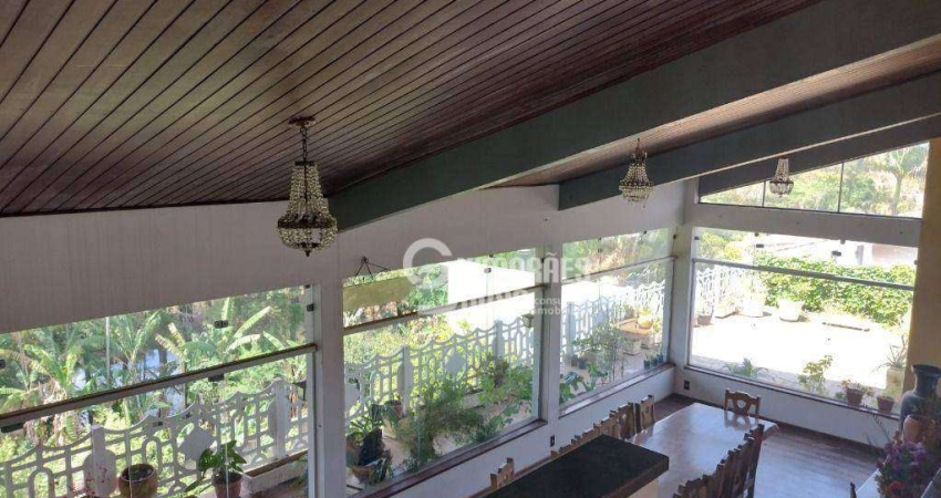 Casa com 7 dormitórios à venda, 1100 m² por R$ 2.950.000,00 - Marambaia - Vinhedo/SP