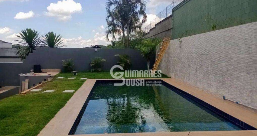 Casa com 3 dormitórios à venda, 275 m² por R$ 2.200.000,00 - Condomínio Reserva dos Vinhedos - Louveira/SP
