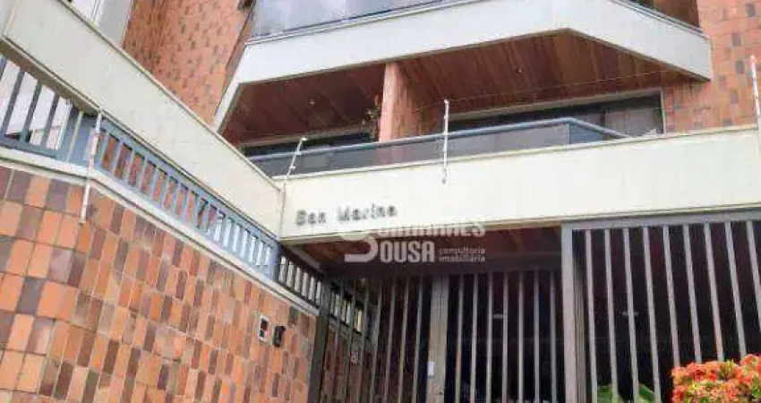 Apartamento com 3 dormitórios para alugar, 189 m² por R$ 4.915,00/mês - Vila Embaré - Valinhos/SP