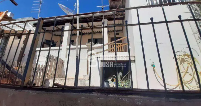 Sobrado com 4 dormitórios à venda, 220 m² por R$ 590.000,00 - Parque Florence - Valinhos/SP