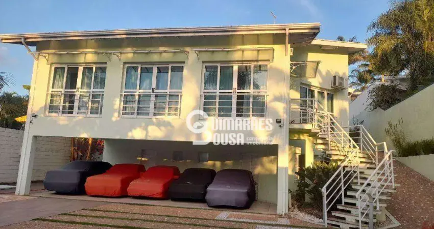 Casa com 3 dormitórios à venda, 410 m² por R$ 2.150.000,00 - Condomínio Marambaia - Vinhedo/SP