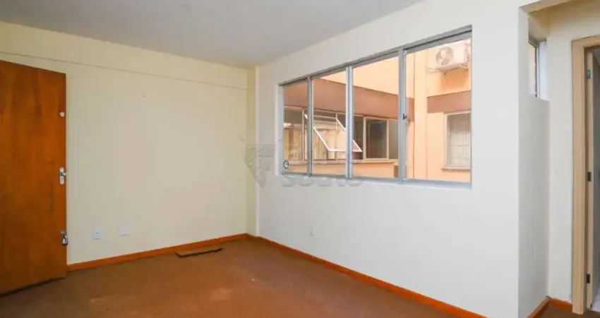 Sala Comercial Ampla no Edifício Comercial Imperador: Localização Central e Conveniência