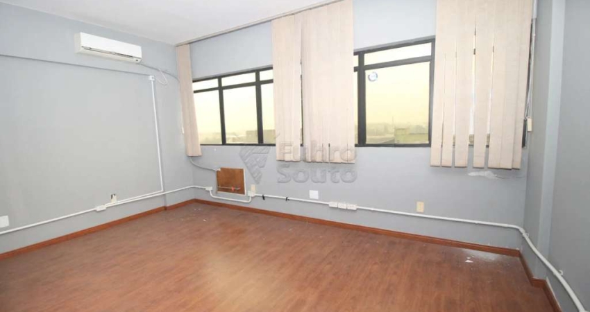 Sala comercial para alugar na Rua Santos Dumont, 11873242, Centro, Pelotas