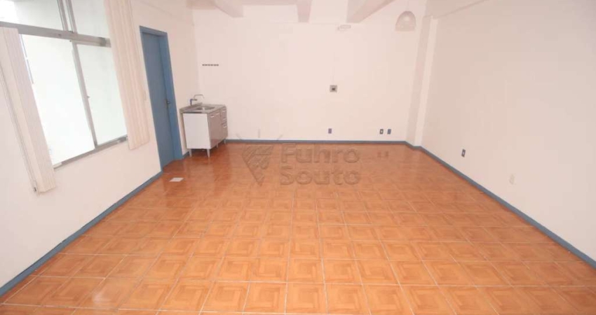 Sua Oportunidade de Negócio na Av. Bento Gonçalves: Sala Comercial com boa estrutura