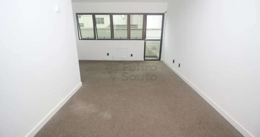 Sala Comercial no Edifício São Gonçalo ? Localização Privilegiada no Centro de Pelotas!
