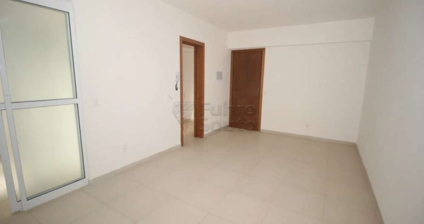 Apartamento de 2 Quartos no Edifício Residencial Quebec