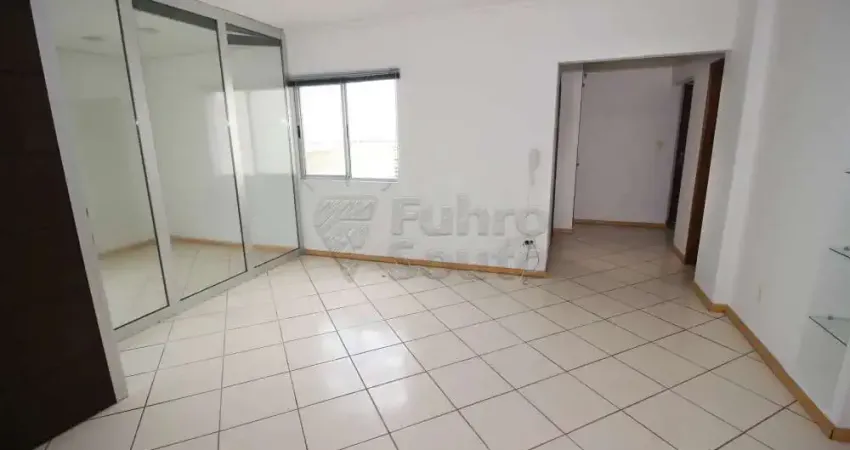 Apartamento com 3 quartos para alugar na Rua Santa Cruz, 118734402, Centro, Pelotas