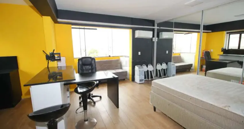 Loft mobiliado no coração do centro de pelotas - modernidade e conforto!