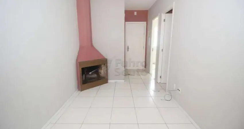 Casa em condomínio fechado com 2 quartos para alugar na Avenida Prefeito Ary Alcântara, 118030402, Areal, Pelotas