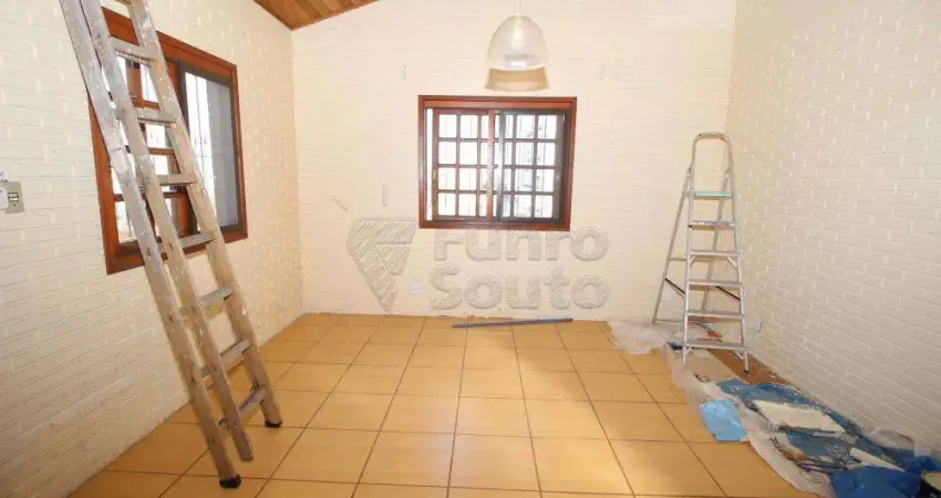 Casa com 3 quartos para alugar na Rua Alberto Pimentel, 12823142, Areal, Pelotas