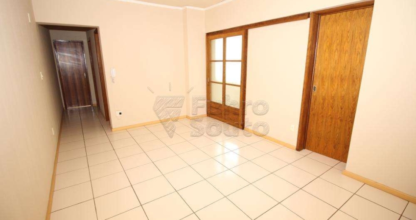 Apartamento com 2 quartos para alugar na Rua Santa Cruz, ., 118734402, Centro, Pelotas