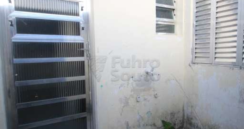 Casa 1 Dormitório no Centro de Pelotas ? Conforto e Excelente Localização!