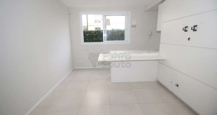 Apartamento Moderno com 2 Dormitórios e Garagem no Edifício Residencial Montauk  ? Viva com Conforto Perto da Dom Joaquim!