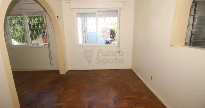Apartamento com 2 Dormitórios no Edifício Residencial Cohaduque - Conforto e Localização Estratégica no Centro de Pelotas!