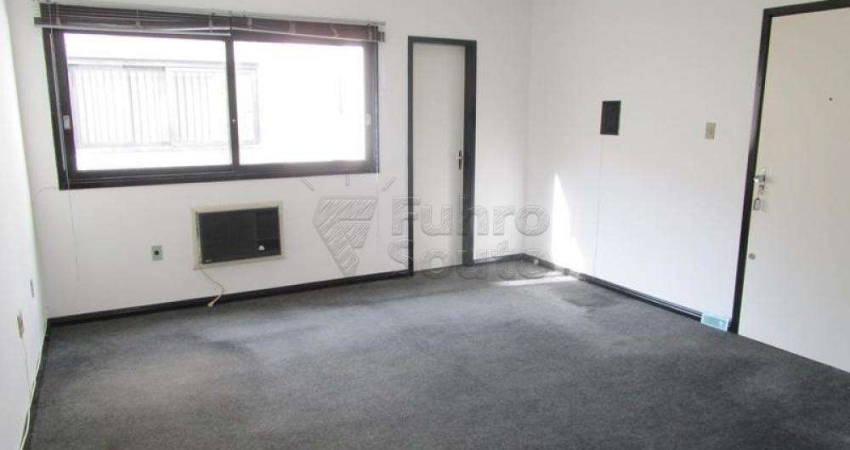 Sala comercial a venda no Comercial XV de novembro.