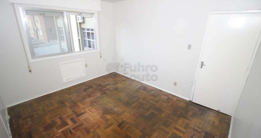Apartamento a venda com 2 quartos e 1 vaga de garagem.
