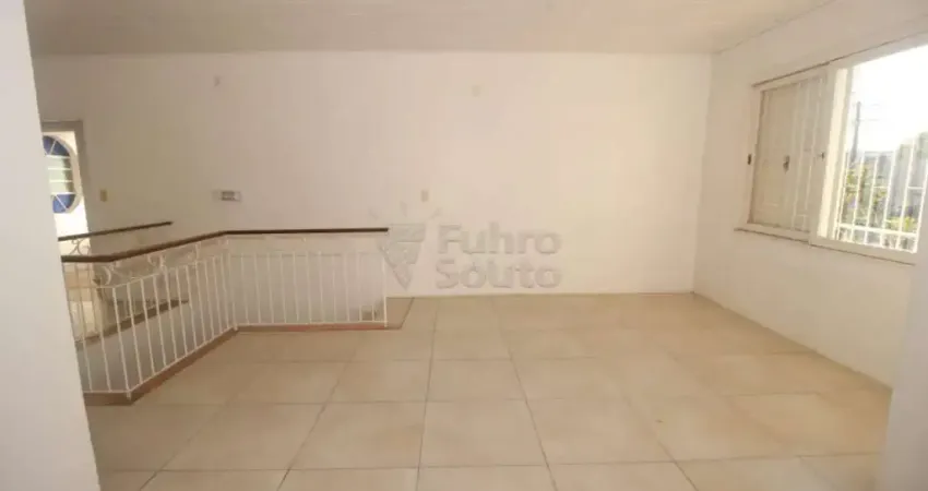Sala Comercial com Sacada na Rua Bruno Chaves - Excelente Visibilidade nas Três Vendas!