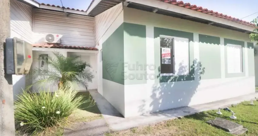 Casa reformada com 2 dormitórios (1 suíte) no moradas club - próxima à rua jacob bainy