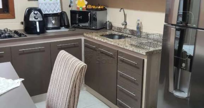 Casa com 3 Dormitórios, Piscina, Hidro no Fragata - Conforto, espaço e ótima localização!