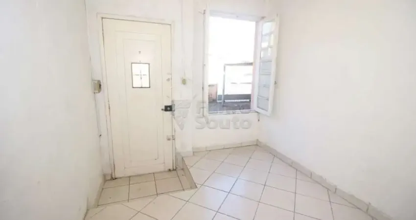 Casa Ampla com pátio e garagem na Rua General Osório ? Pelotas