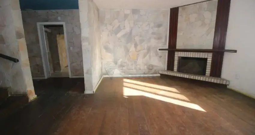 Casa com 5 dormitórios, amplo terreno e grande potencial comercial na avenida duque de caxias - fragata