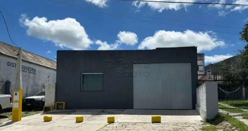 Galpão Comercial Amplo e Bem Localizado - Próximo à Av. Fernando Osório
