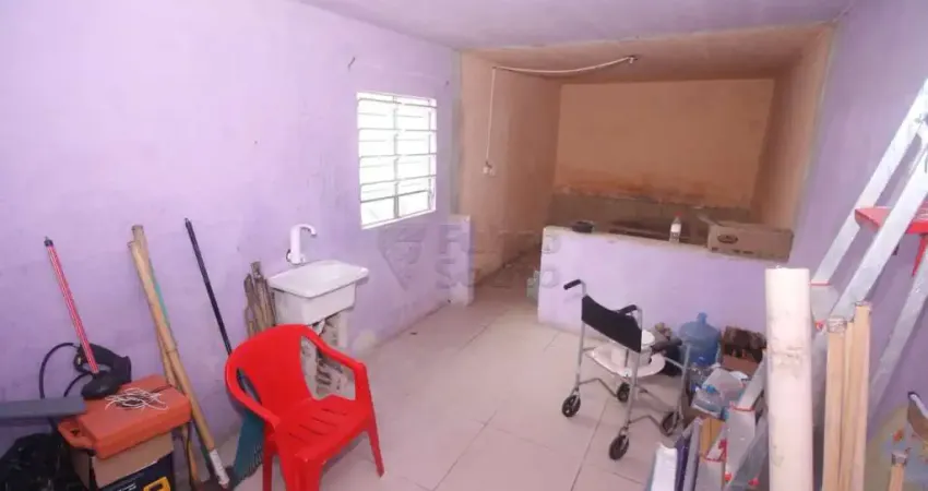 Casa aconchegante em pátio compartilhado no bairro py crespo em pelotas