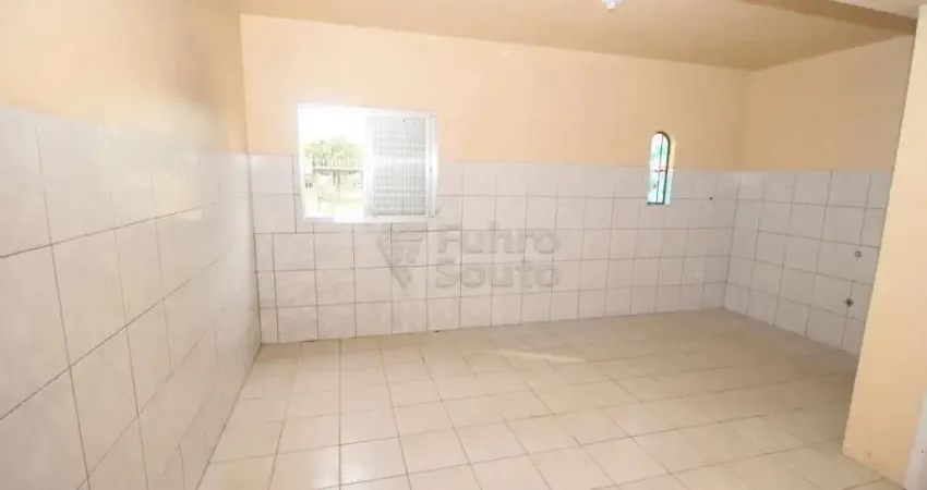 Casa aconchegante em pátio compartilhado no bairro py crespo em pelotas