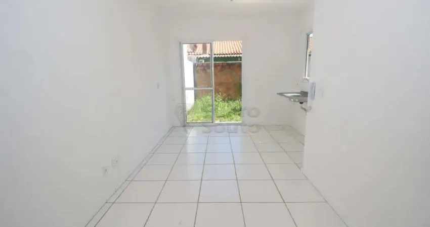 Casa de 2 dormitórios no condomínio moradas pelotas 2 - conforto e segurança para sua família!