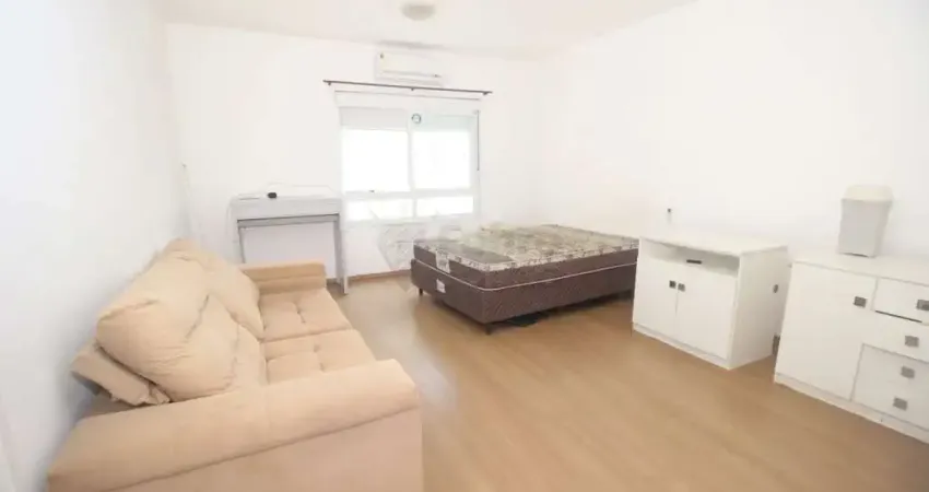 Kitnet aconchegante localizada no coração do centro de pelotas.