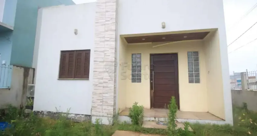 Casa com 2 quartos para alugar na Avenida Um, 12883542, Laranjal, Pelotas