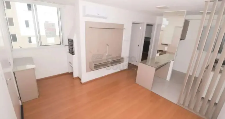 Apartamento no recanto da figueira - sacada com churrasqueira, sol da tarde e localização privilegiada no areal