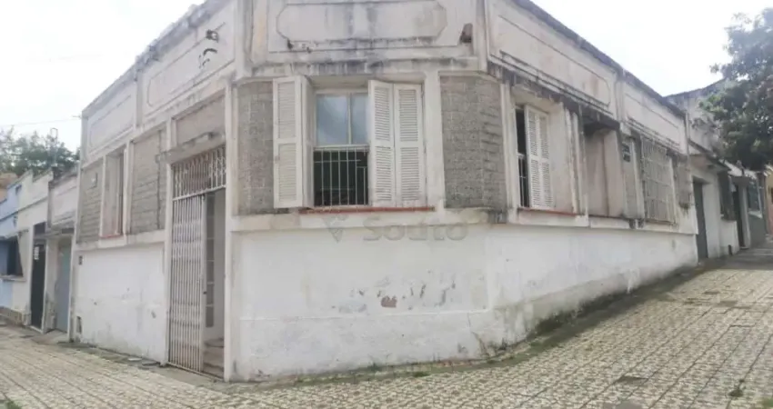 Casa com 2 quartos na andrade neves - ampla, iluminada e em localização estratégica