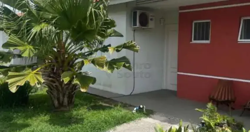 Casa em Condomínio no Moradas Pelotas - 2 Dormitórios com Ampliação e Churrasqueira