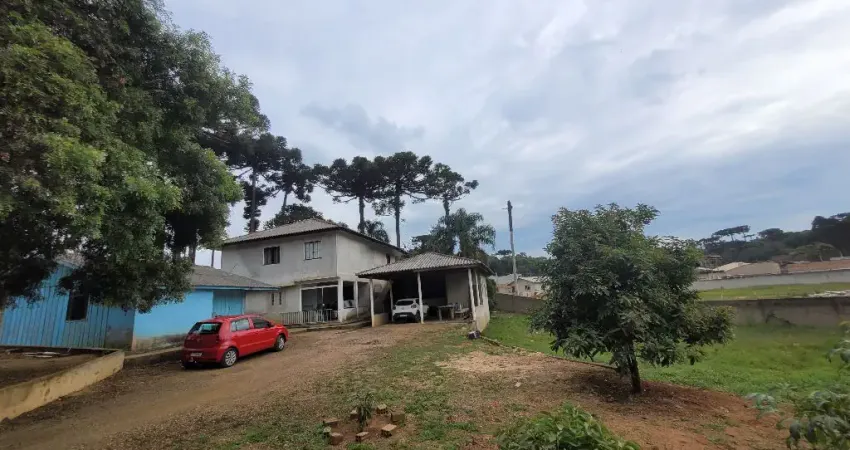 Sobrado a venda  3 quartos com suíte aceita imóvel ou veículo
