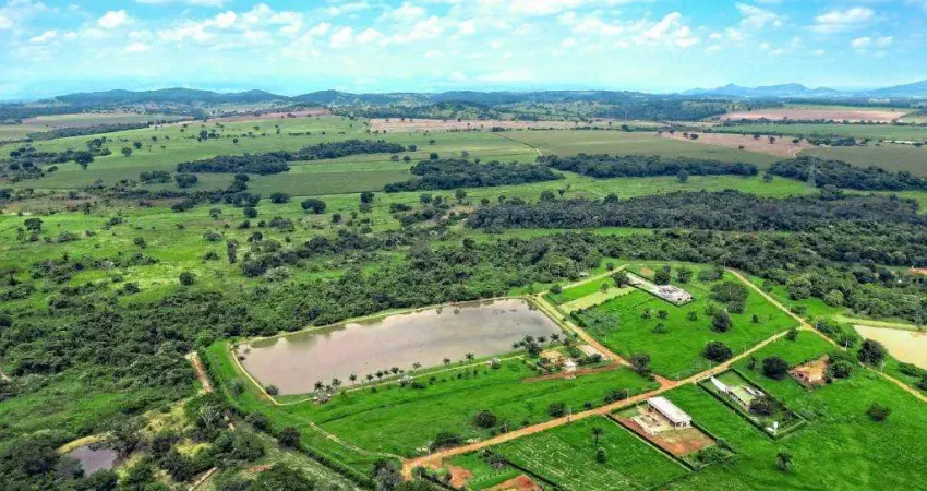 Terreno à venda na Condomínio Terra Santa, Santa Maria, Trindade
