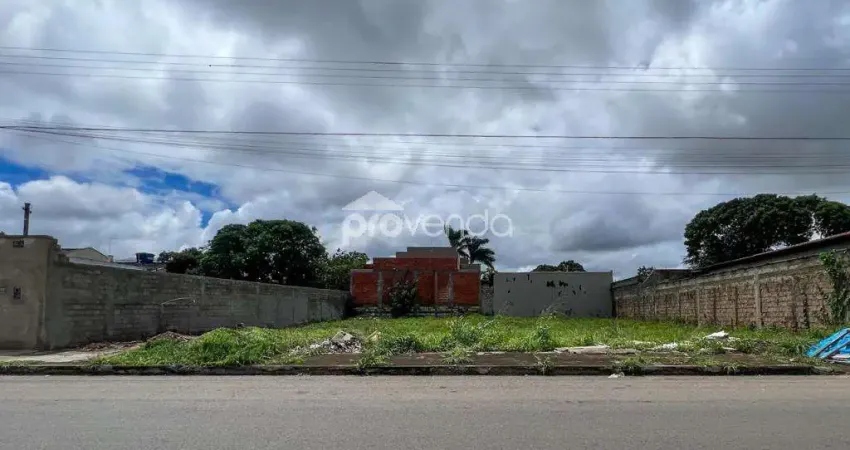 ÁREA 720m² - RESIDENCIAL ITAIPÚ