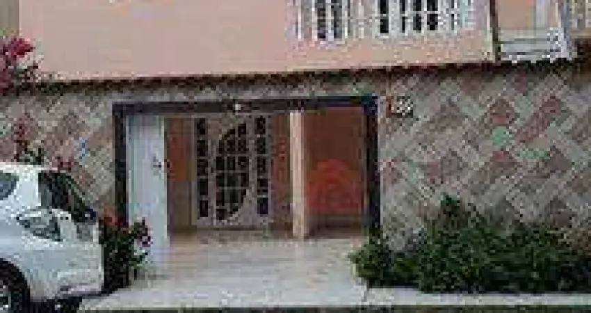 Casa com 3 dormitórios à venda por R$ 480.000,00 - Parque Aeroporto - Macaé/RJ