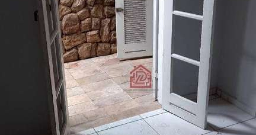 Casa com 3 dormitórios à venda por R$ 550.000,00 - Centro - Macaé/RJ
