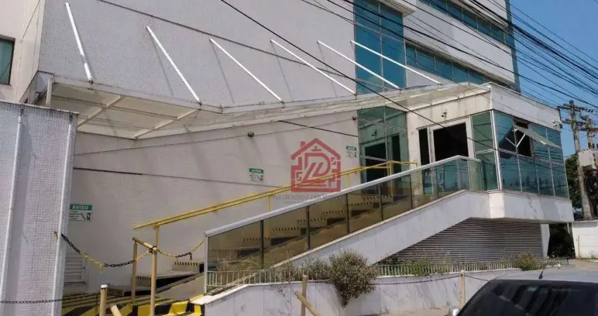 Andar Corporativo para alugar, 3340 m² por R$ 15.809,00/mês - Granja dos Cavaleiros - Macaé/RJ