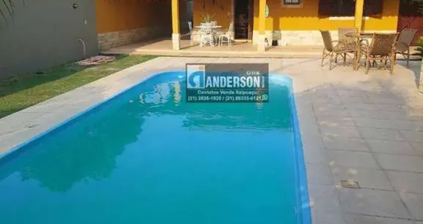 Casa com 2 quartos (1suíe), piscina e churrasqueira em  Itaipuaçu!