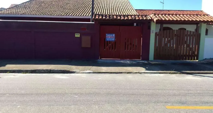 Casa com 1 quarto à venda na Rua Cento e Vinte e Um, Cordeirinho, Maricá